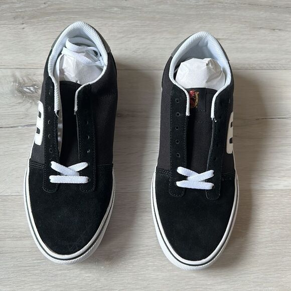 Etnies Men Calli Vulc X Colt 45 Skate Shoe
SZ‎ 8.5 Black/White NWT IN PACKAGING main image 11
